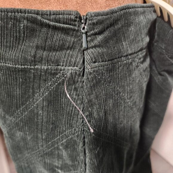 Anthropologie Fei Corduroy Flare Ruffle Skirt Sz 8 in Green - Picture 6 of 8